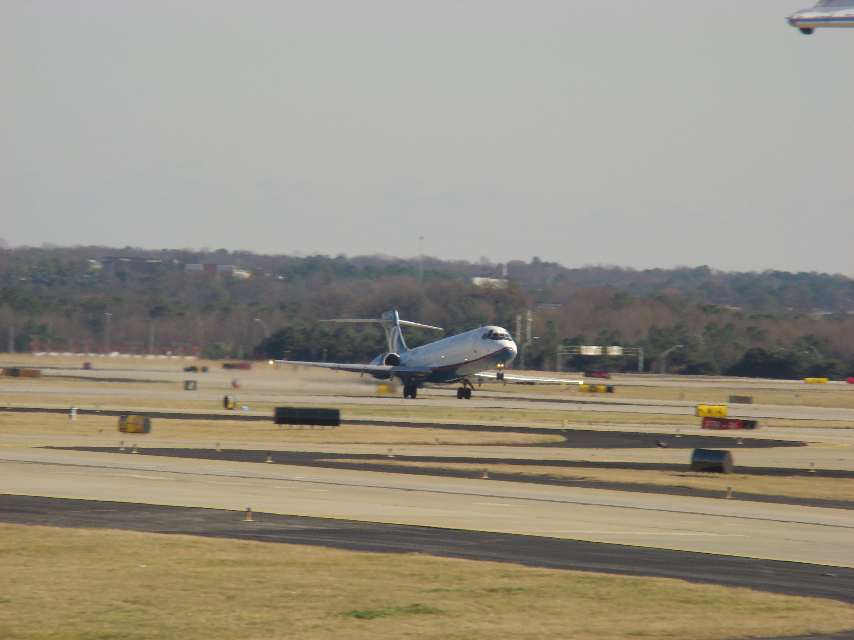 AirTran Boeing 717 Rotation, 3264x2448 (2168.923828125KB)